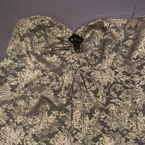 Strapless gold bustier with black jewel pin sz 28